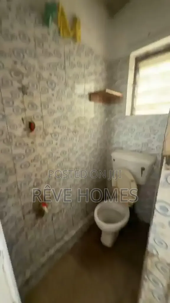 Mini Flat in Laula, Akoka for rent