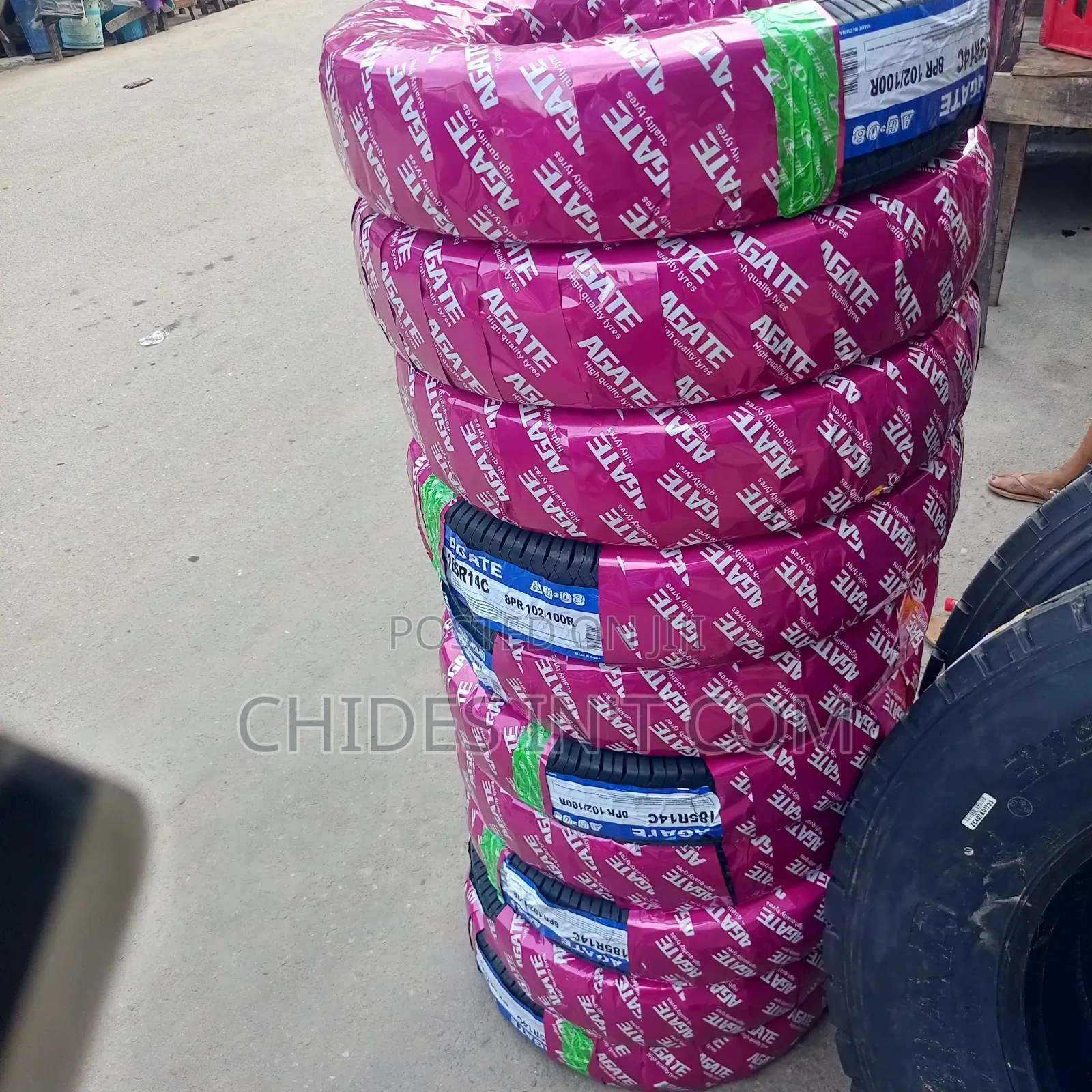 185/14c Agate Tire Original