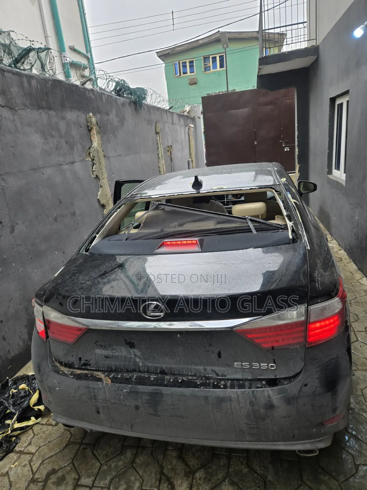 Lexus Es350 2016 Back Glass Available Installed at Chimatex