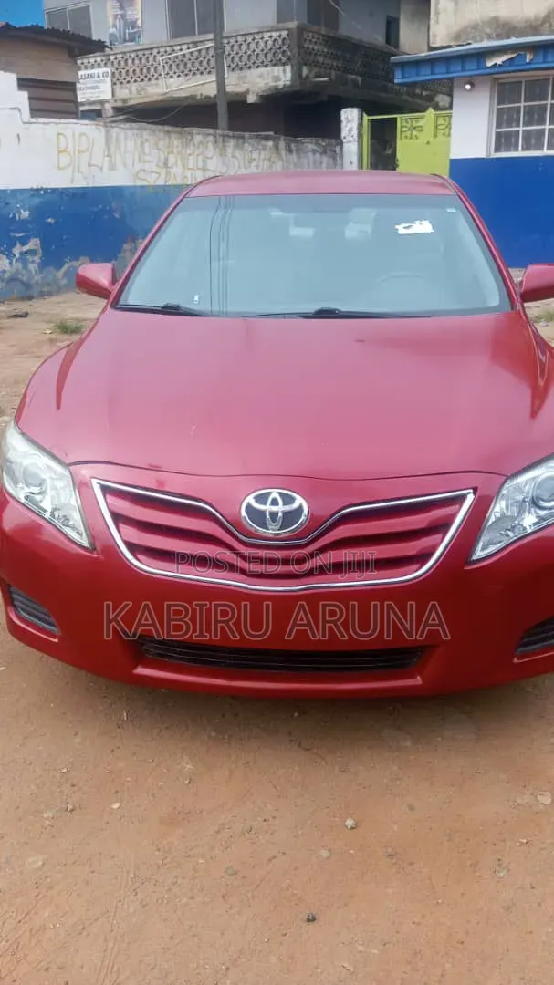 Toyota Camry 2010 Red