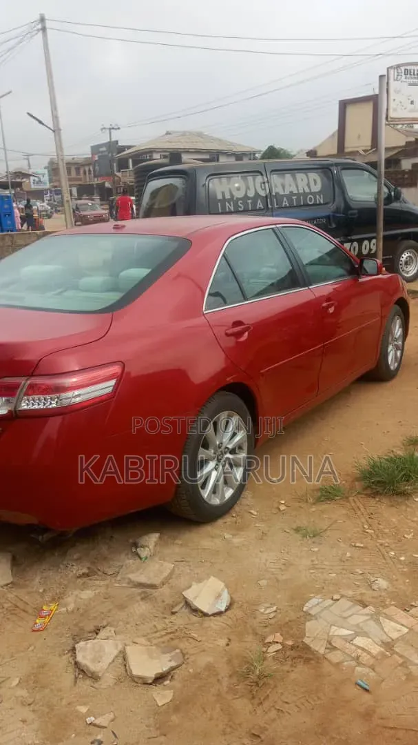 Toyota Camry 2010 Red