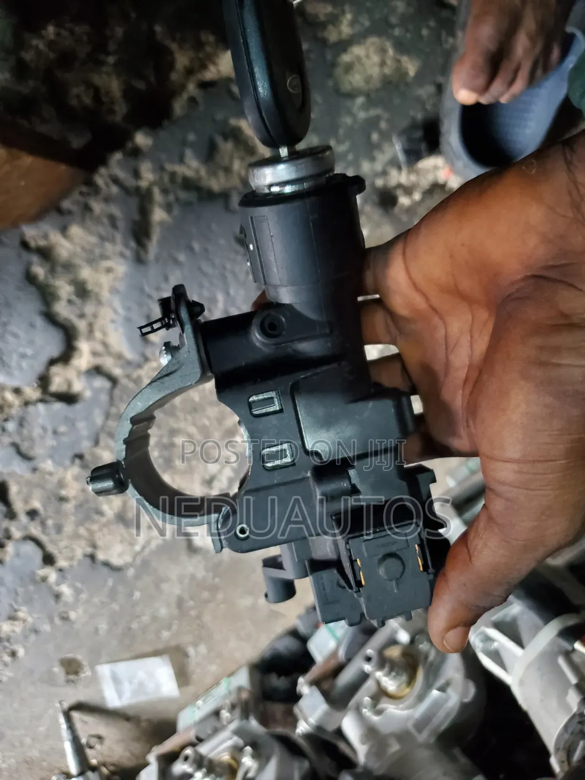 Igetion Key Ford Escape 2008