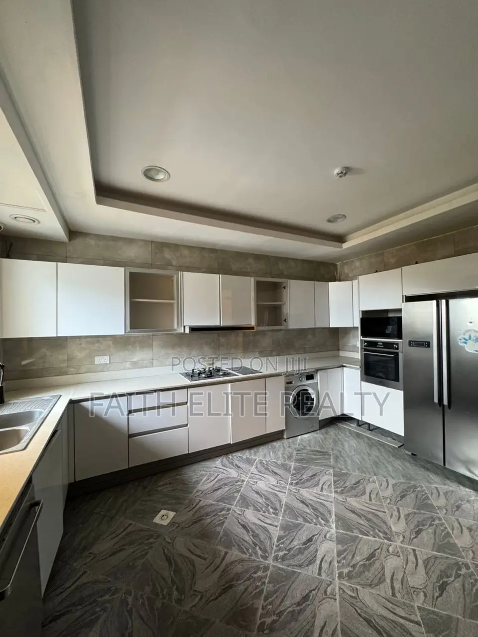 4bdrm Maisonette in Ikoyi for rent
