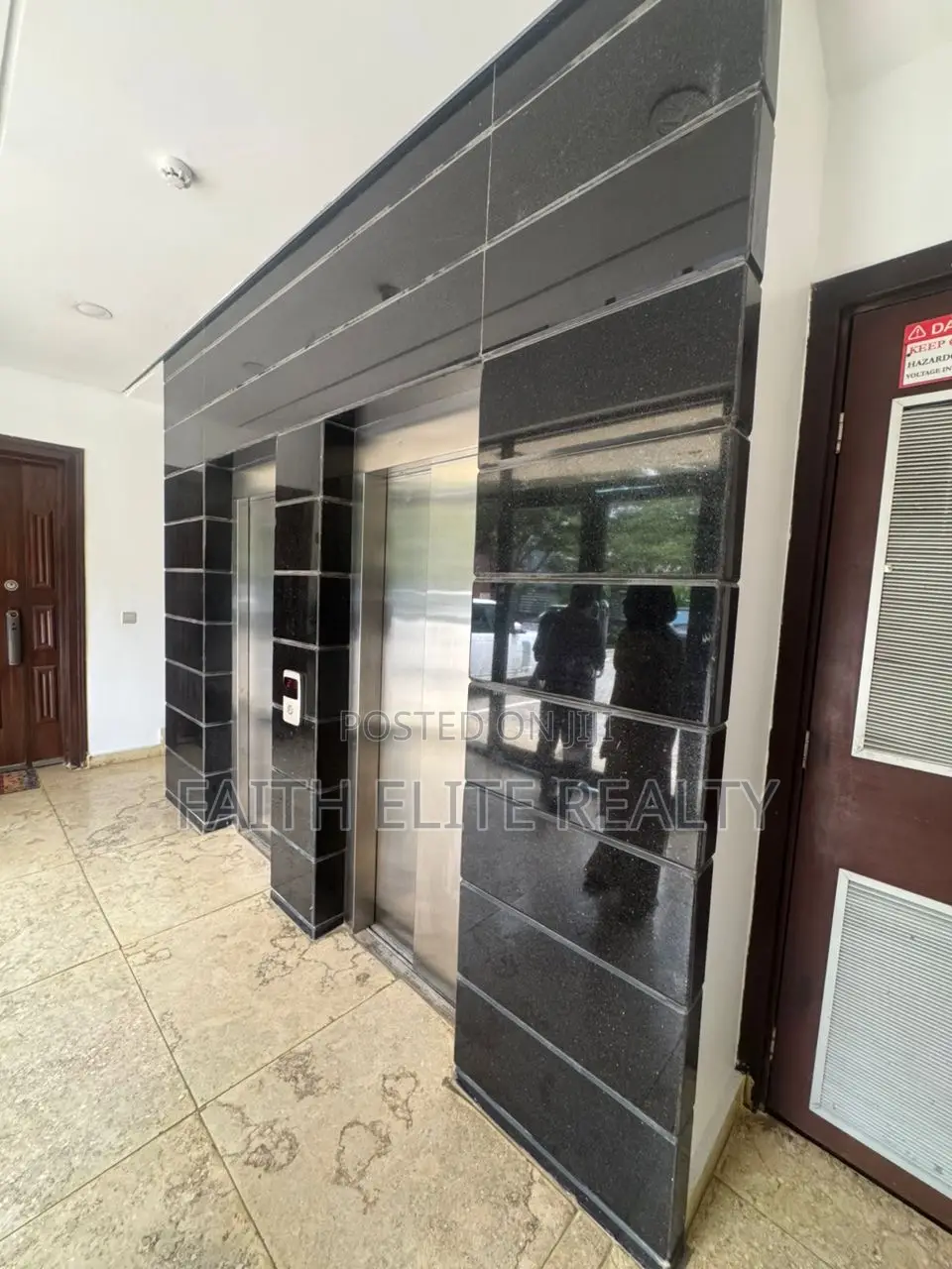 4bdrm Maisonette in Ikoyi for rent