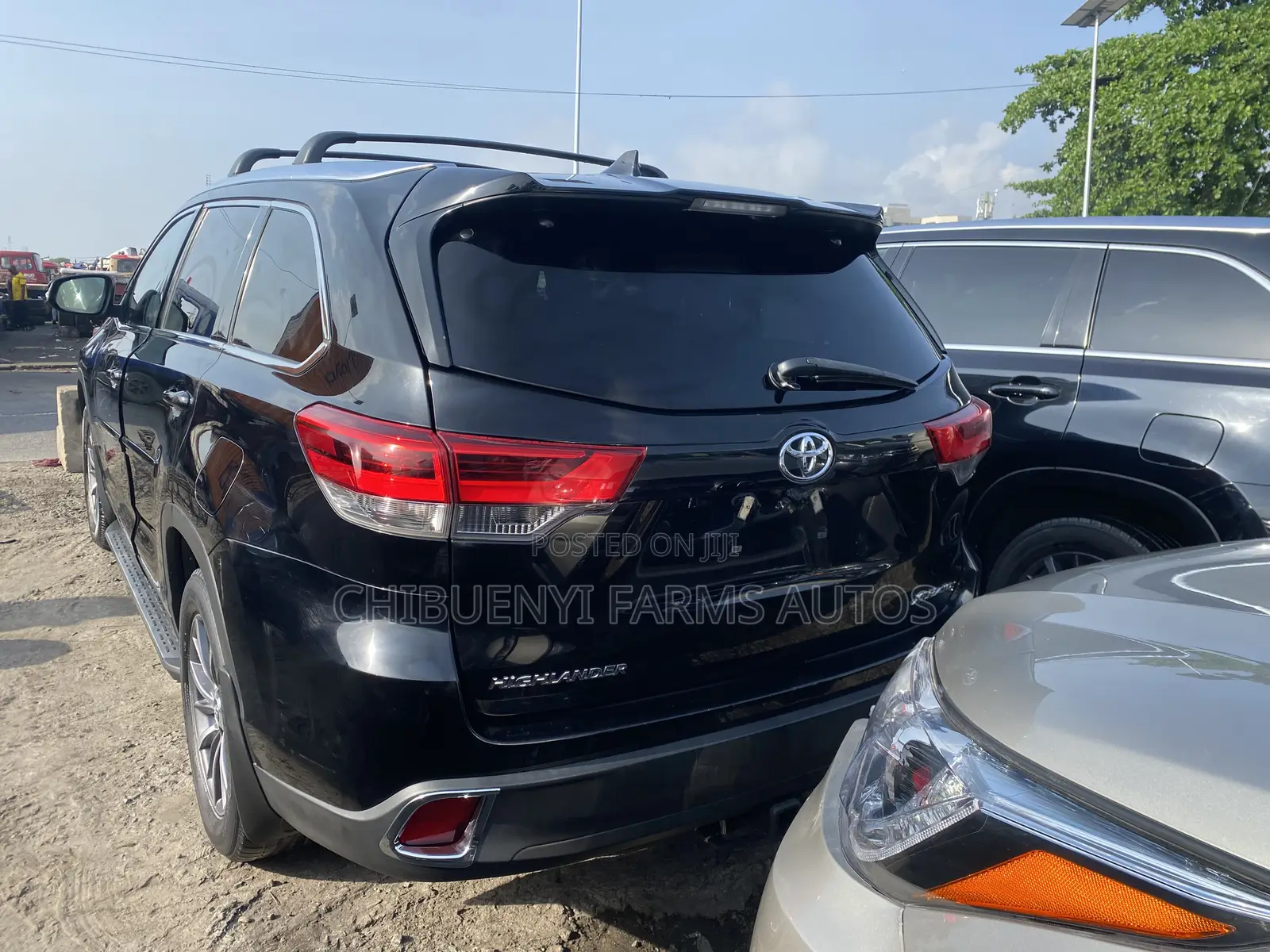 Toyota Highlander XLE 4x4 V6 (3.5L 6cyl 8A) 2018 Black