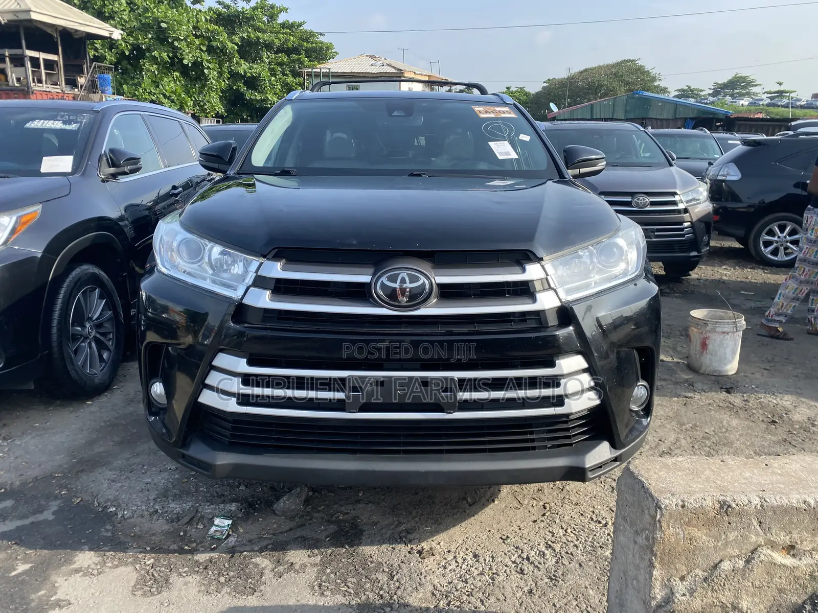 Toyota Highlander XLE 4x4 V6 (3.5L 6cyl 8A) 2018 Black