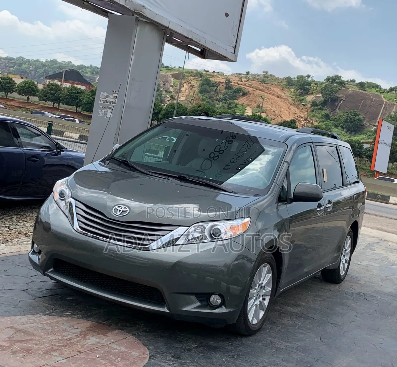 Toyota Sienna 2013 Green