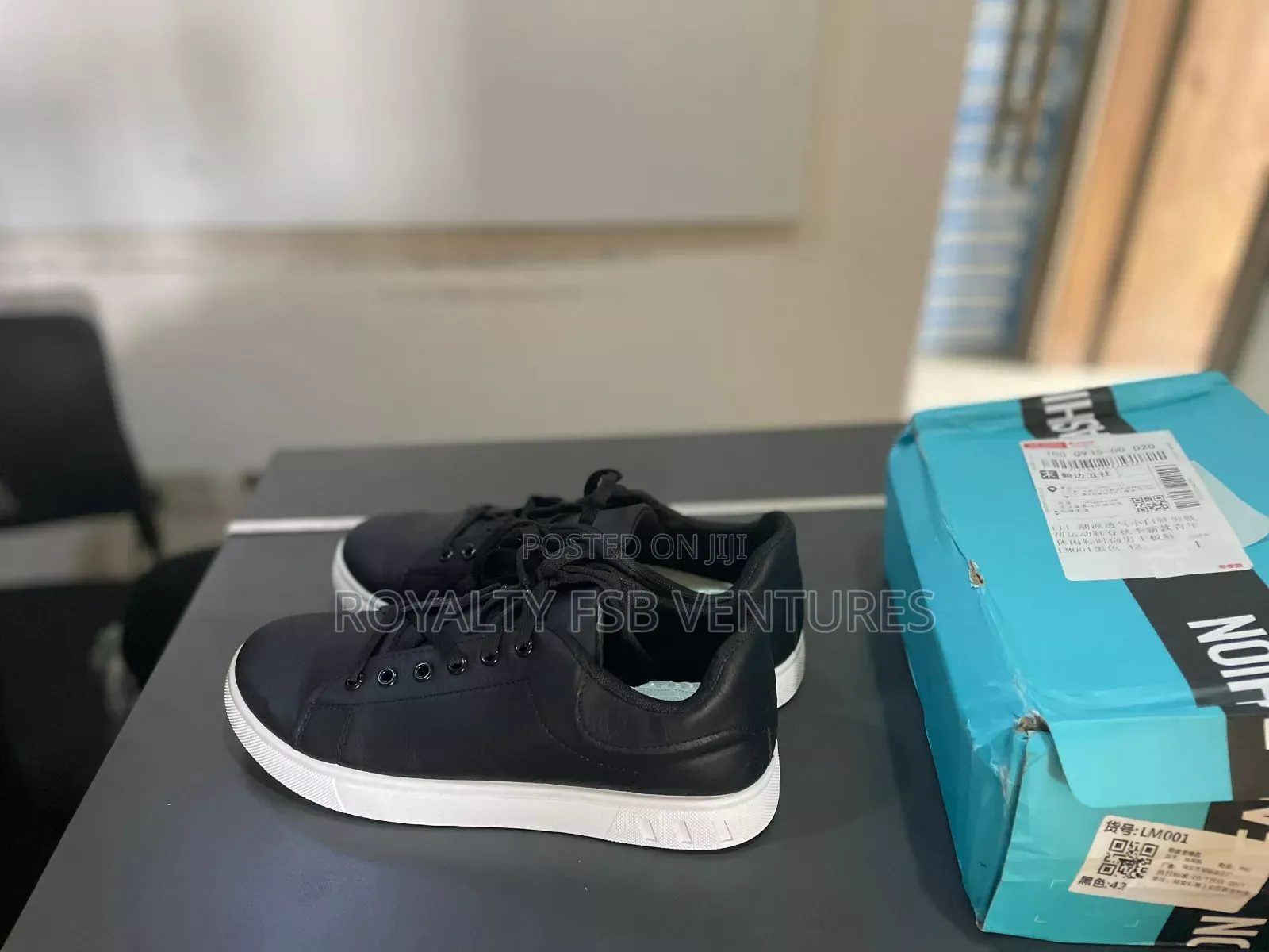 Work and Business Sneakers Size 42