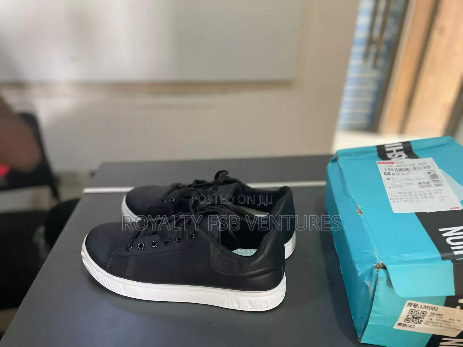 Work and Business Sneakers Size 42
