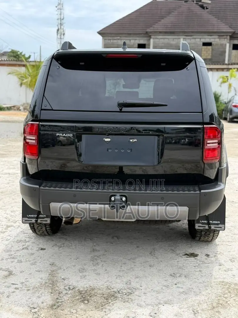 Toyota Land Cruiser Prado 2.4 Petrol 2025 Black