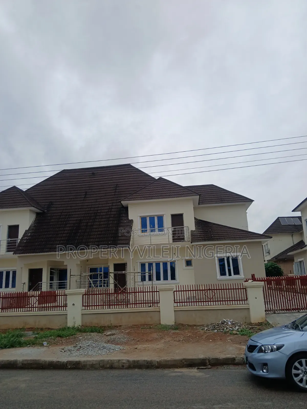 3bdrm Duplex in FHA for rent