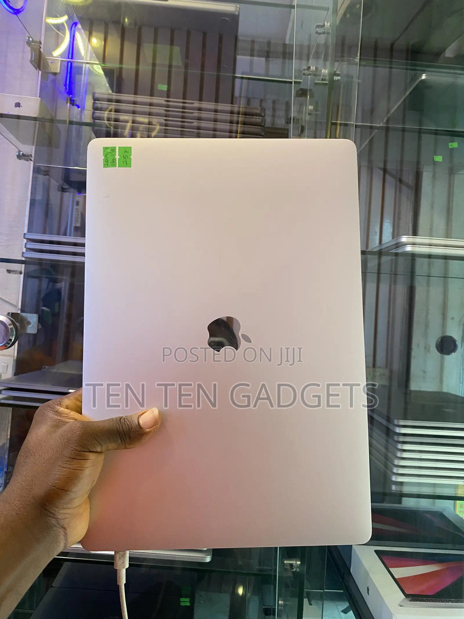 Laptop Apple MacBook Pro 2019 16GB Intel Core i9 SSD 1T