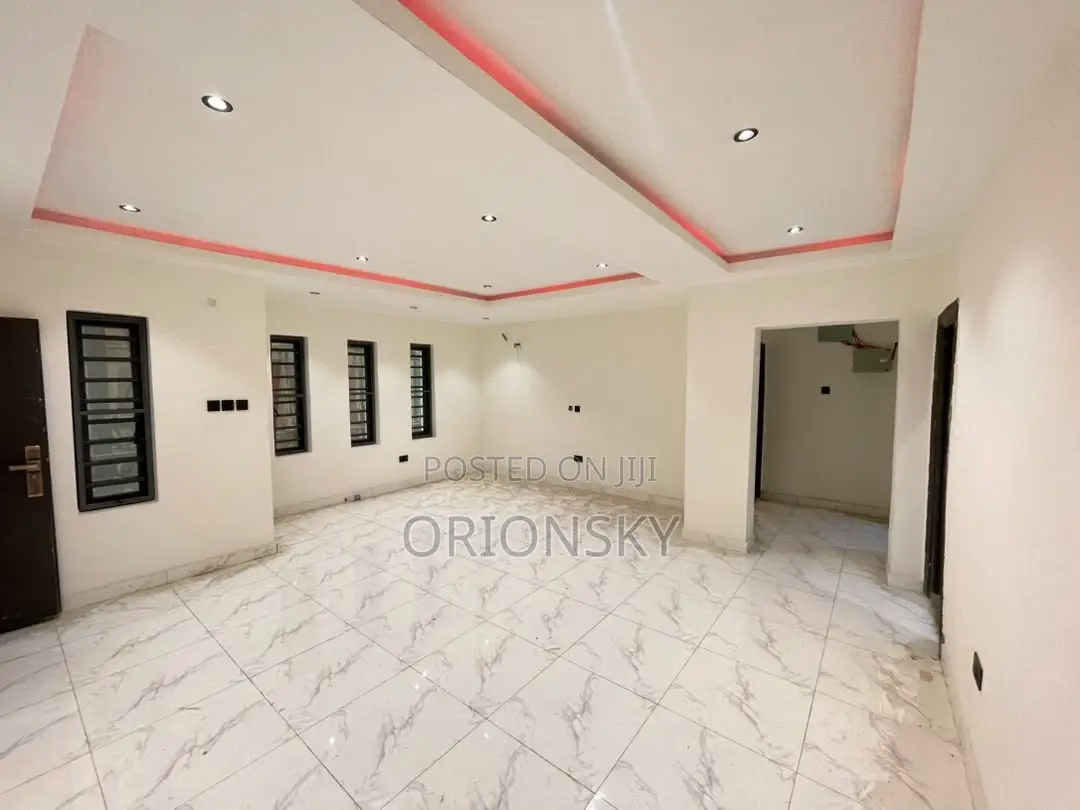3bdrm Apartment in Ifako-Gbagada for sale