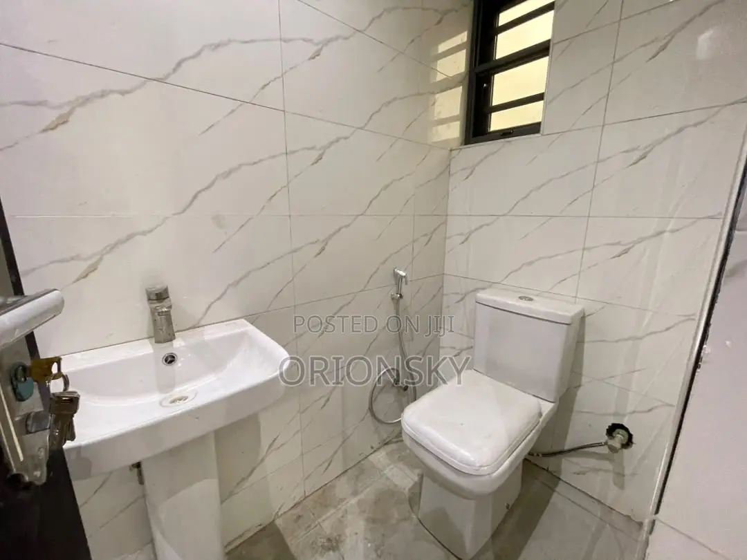 3bdrm Apartment in Ifako-Gbagada for sale