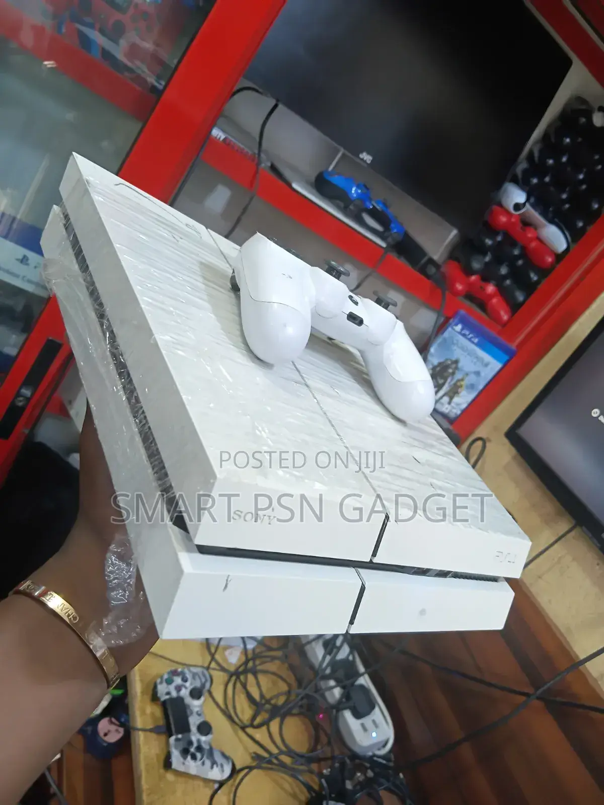 White Uk Used Ps4 Fat || Games Installed