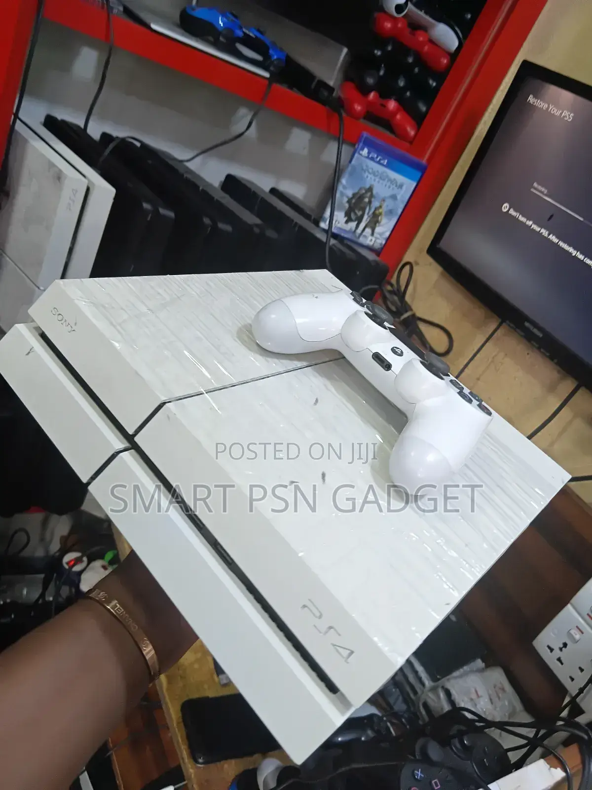 White Uk Used Ps4 Fat || Games Installed
