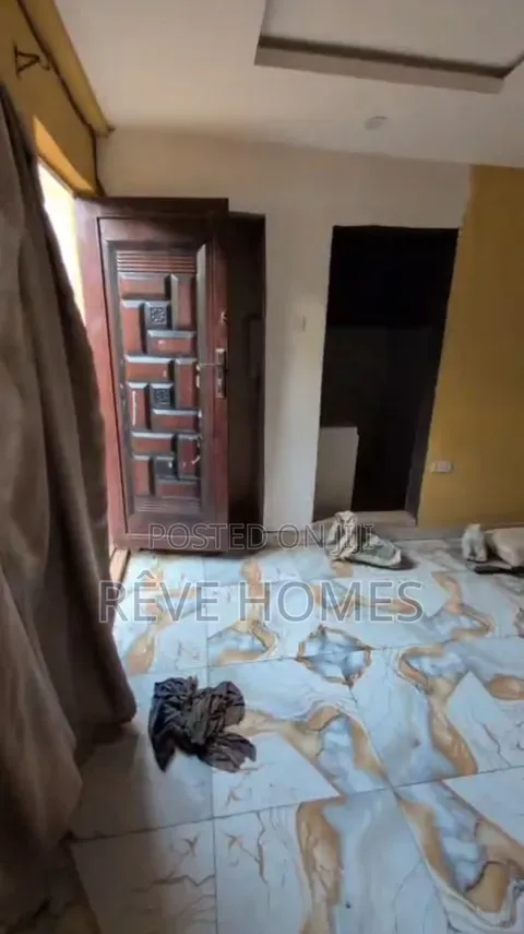Mini Flat in Jibowu for rent
