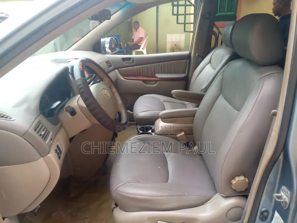 Toyota Sienna XLE Limited 2005 Gray
