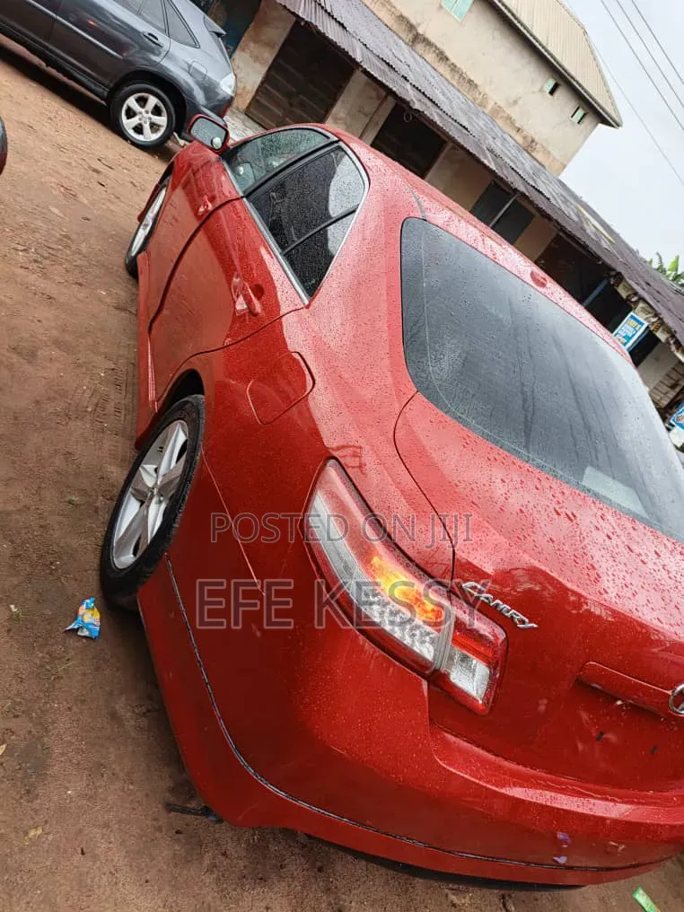 Toyota Camry LE 4dr Sedan (2.5L 4cyl 6AM) 2010 Red