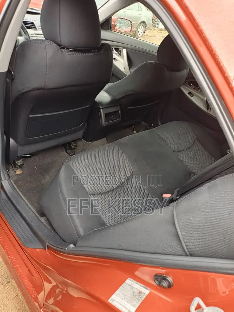 Toyota Camry LE 4dr Sedan (2.5L 4cyl 6AM) 2010 Red