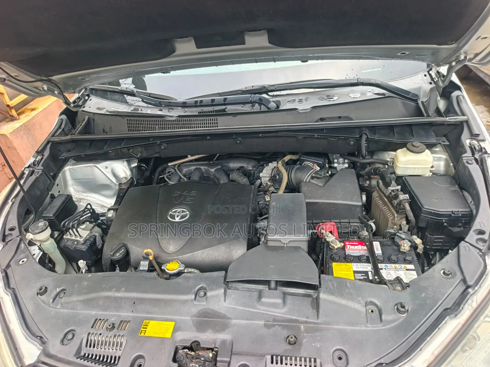 Toyota Highlander XLE 4x4 V6 (3.5L 6cyl 8A) 2017 Silver