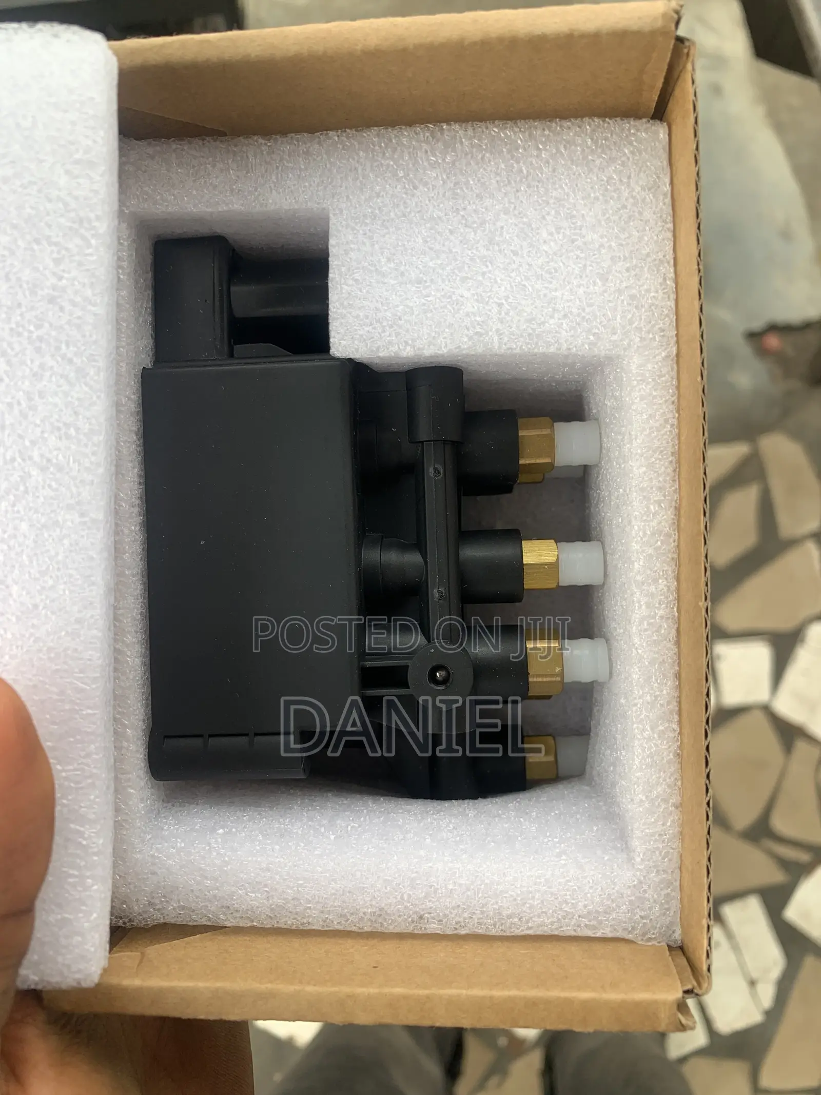 Valve Block for Lamborghini,Tesla,Rolls-Royce,Bentley,Audi Q8