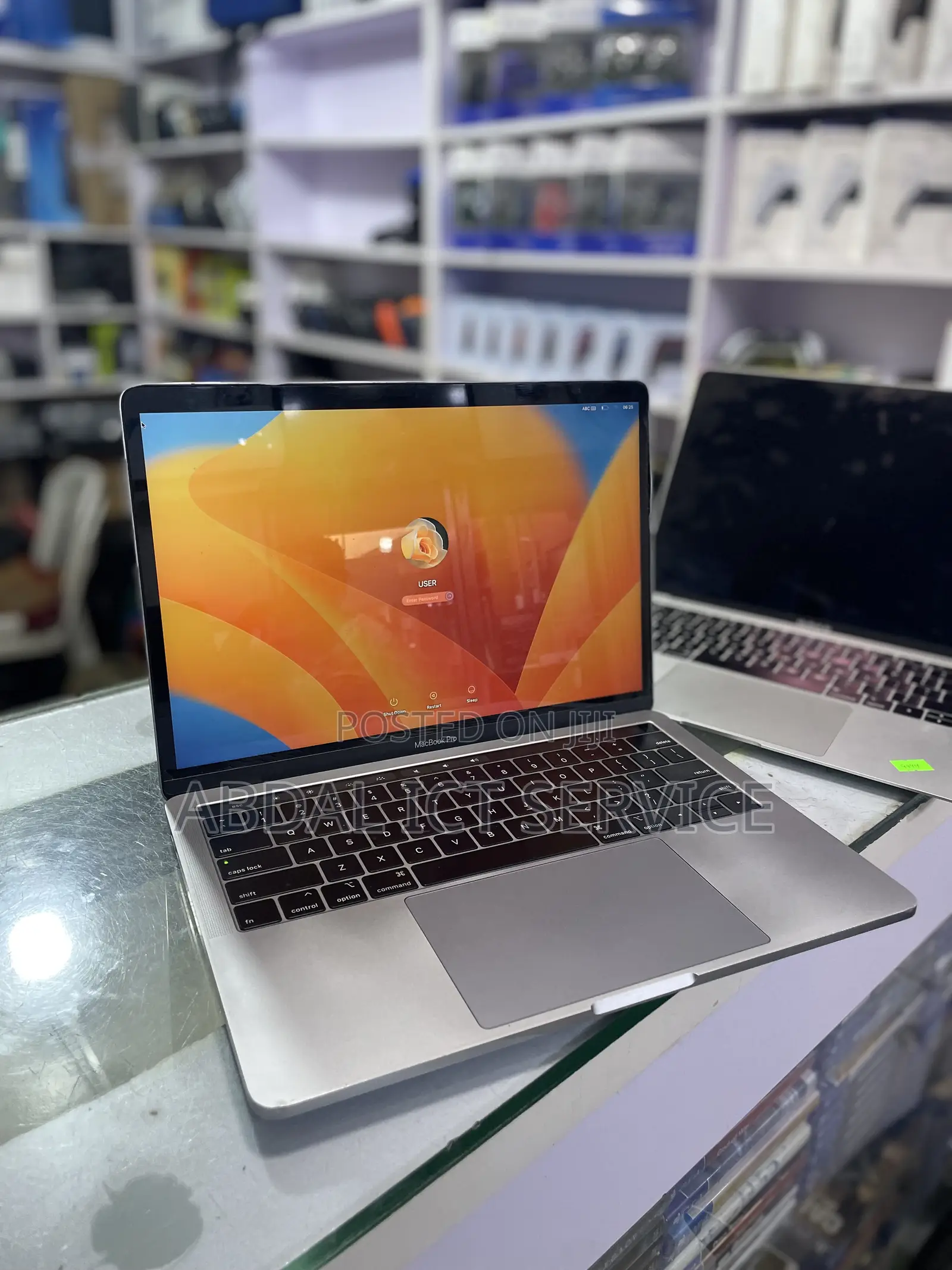 Laptop Apple MacBook 2019 16GB Intel Core i7 SSD 256GB