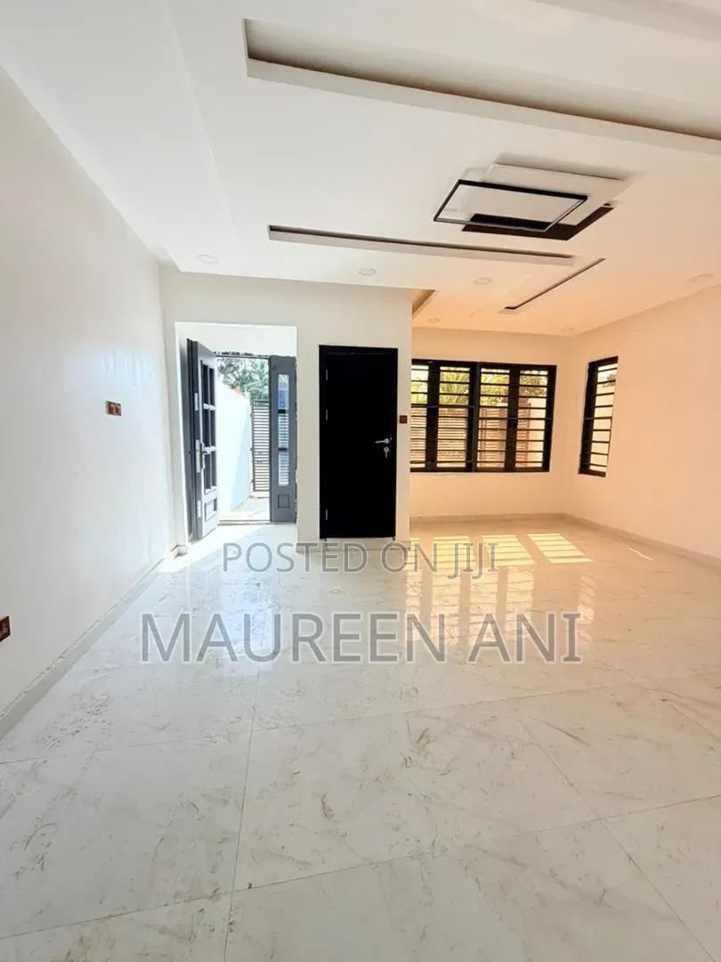 5bdrm Apartment in Amthony, Anthony Village for sale
