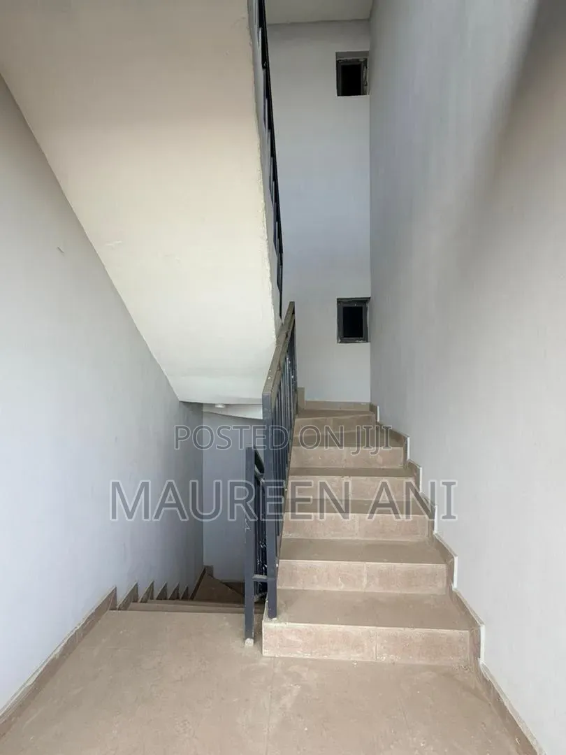 3bdrm Apartment in Gbagada for sale