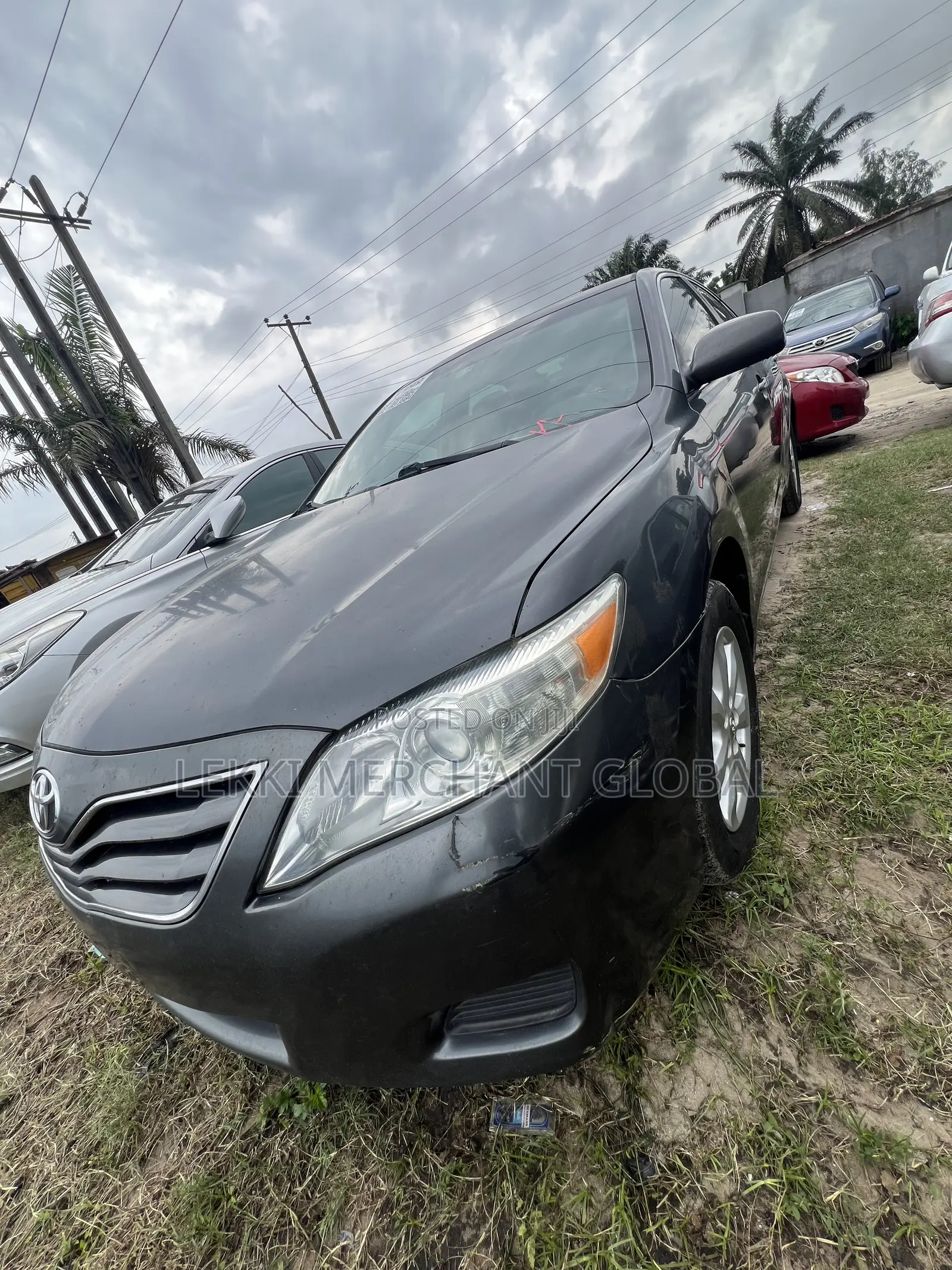 Toyota Camry LE 4dr Sedan (2.5L 4cyl 6AM) 2010 Gray