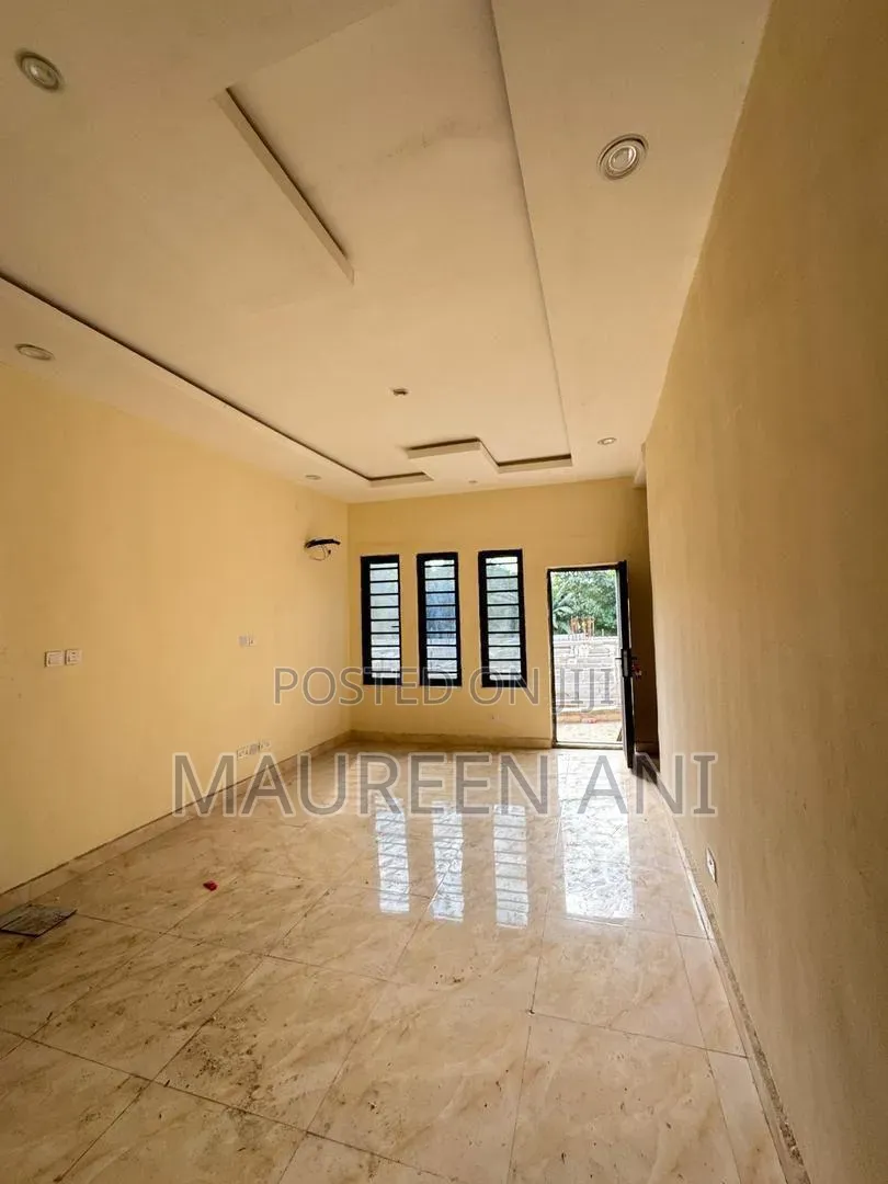 3bdrm Apartment in Yaba, Saint Agnes for sale