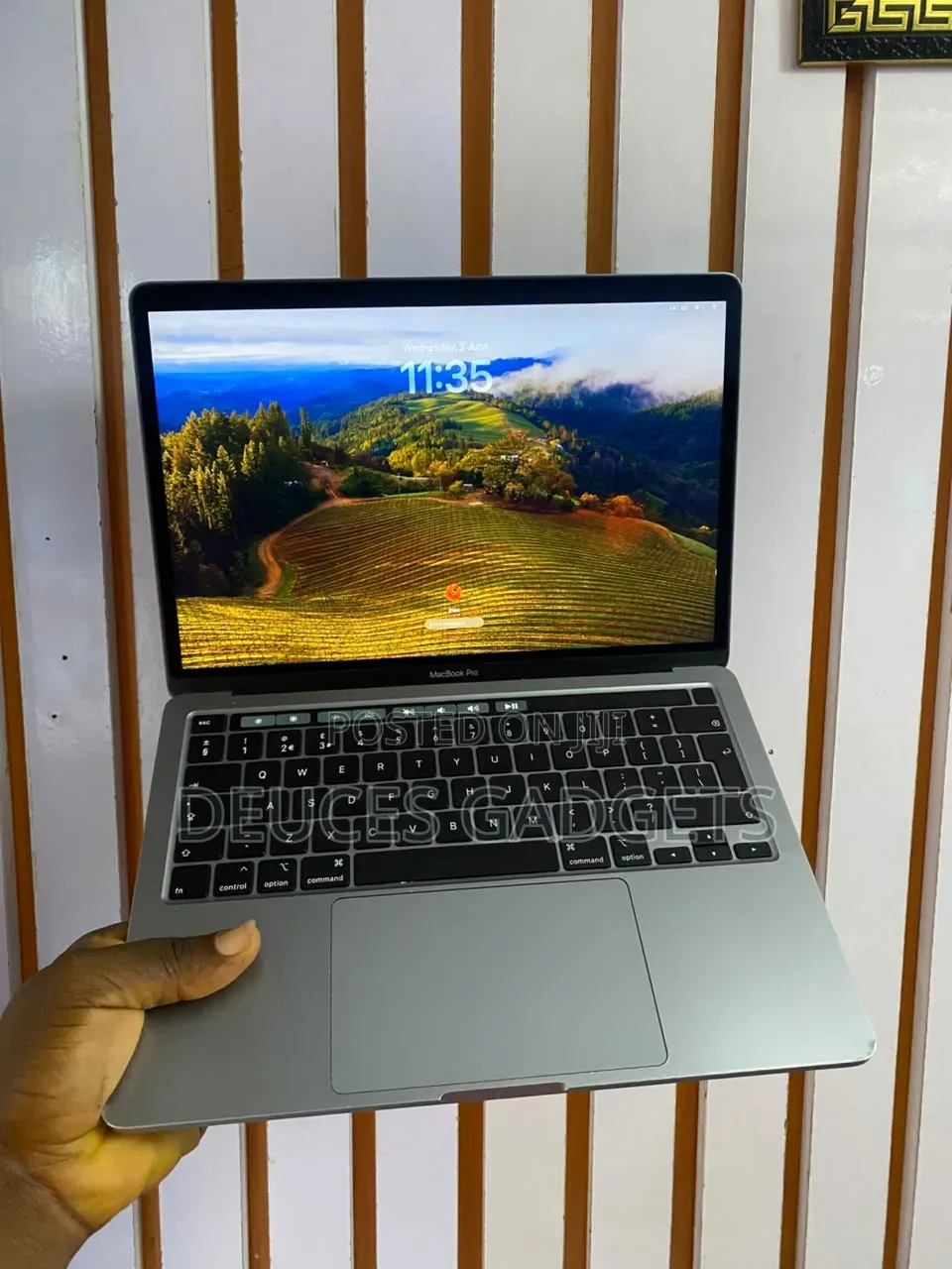 Laptop Apple MacBook Pro 2020 8GB Intel Core i5 SSD 256GB