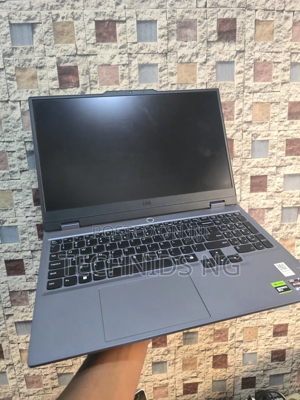 Laptop Lenovo LOQ 15ARP9 12GB AMD Ryzen 5 SSD 512GB