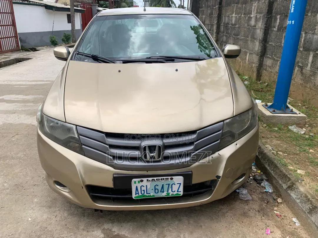 Honda City 2010 Gold