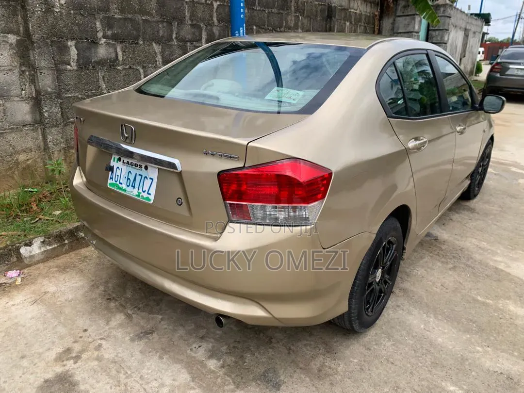 Honda City 2010 Gold