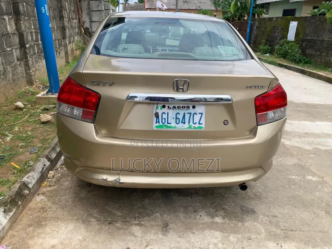 Honda City 2010 Gold