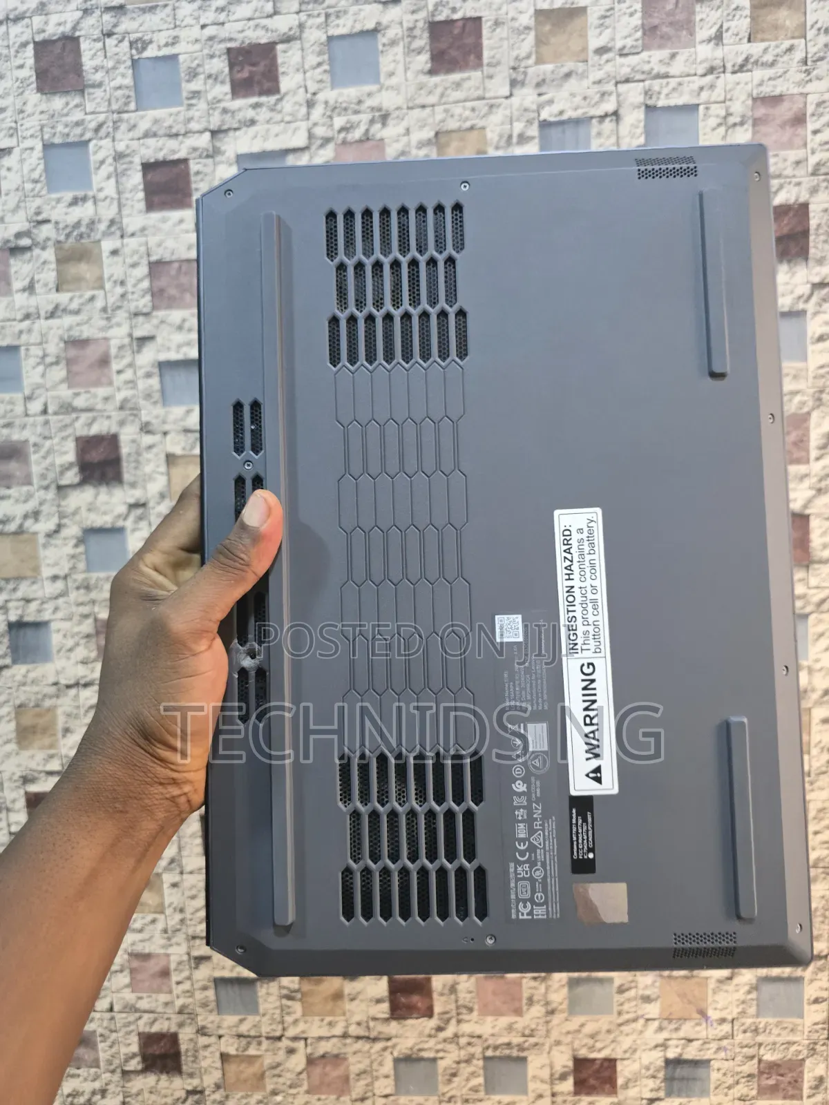 Laptop Lenovo LOQ 15ARP9 12GB AMD Ryzen 5 SSD 512GB