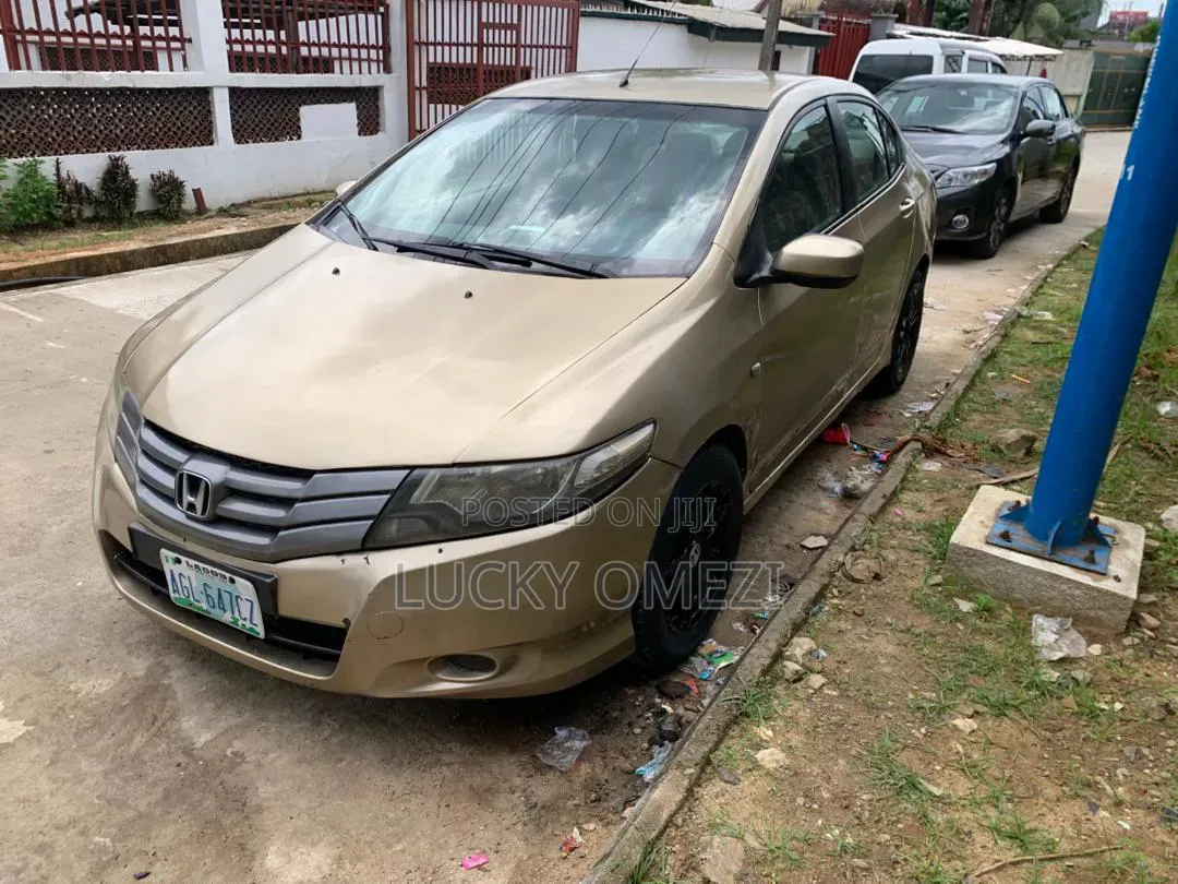 Honda City 2010 Gold