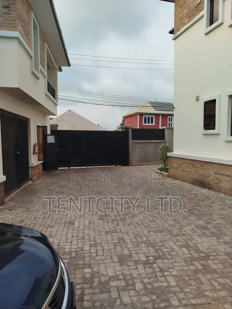 Newly Built 28-bedroom Hotel Behind Anammco, Enugu