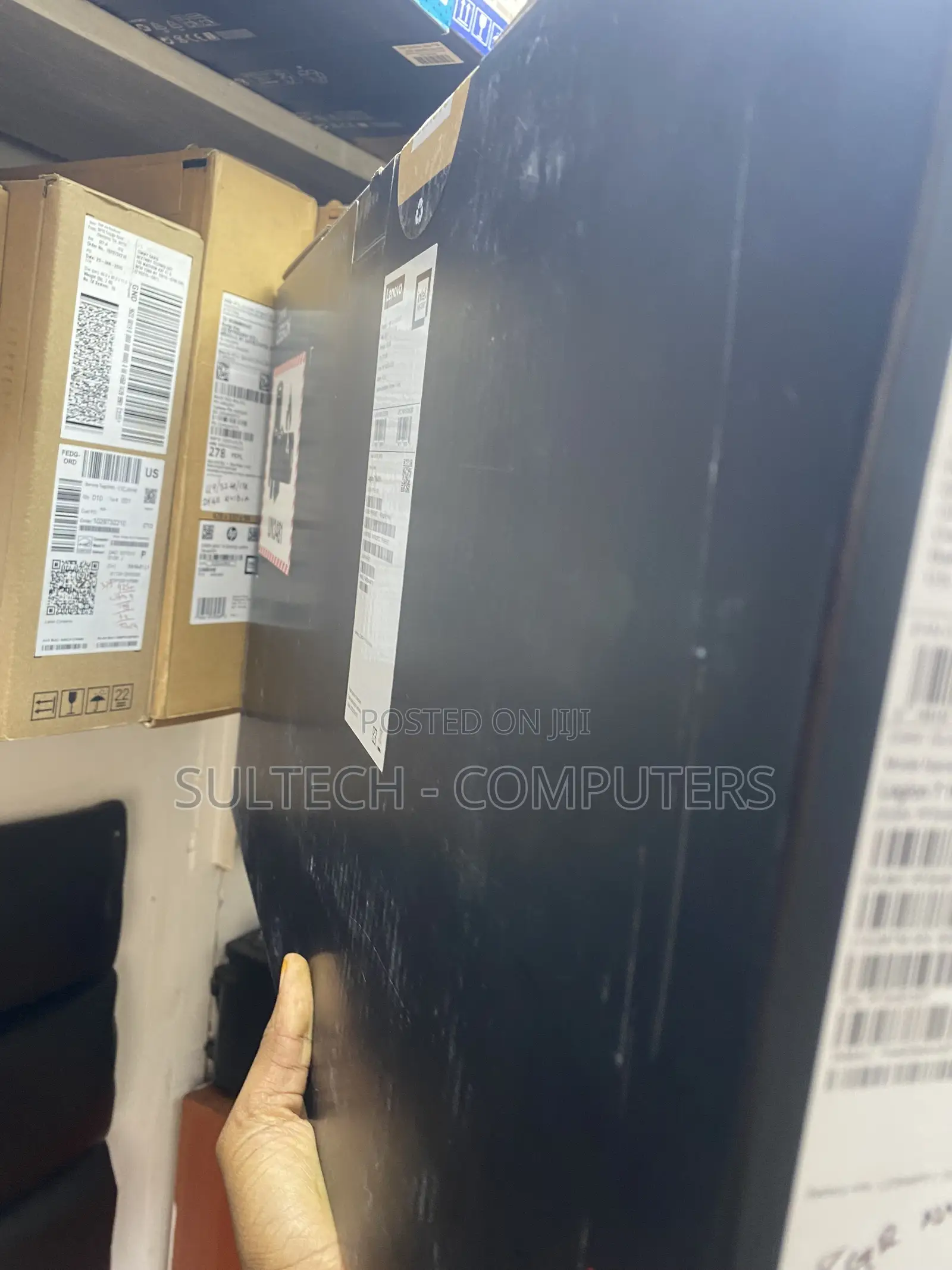 New Laptop Lenovo Legion 7 32GB Intel Core Ultra 9 SSD 1T