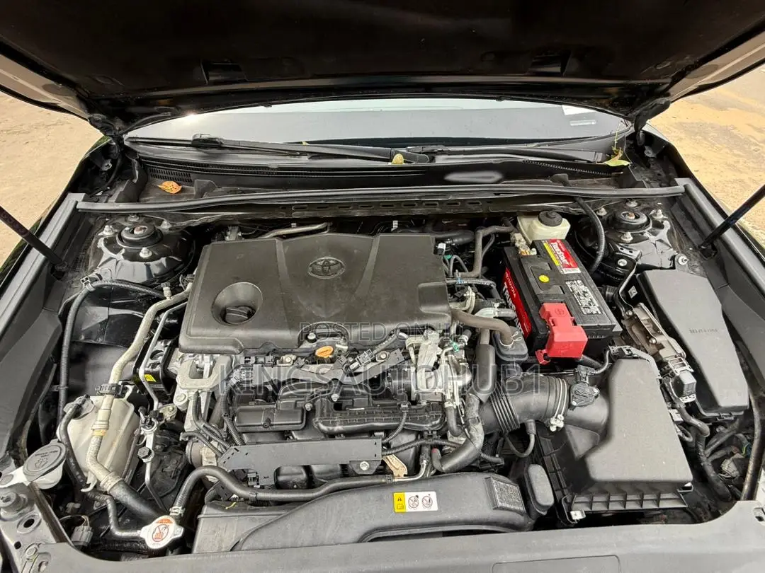 Toyota Camry XLE V6 (3.5L V6 8A) 2019 Black