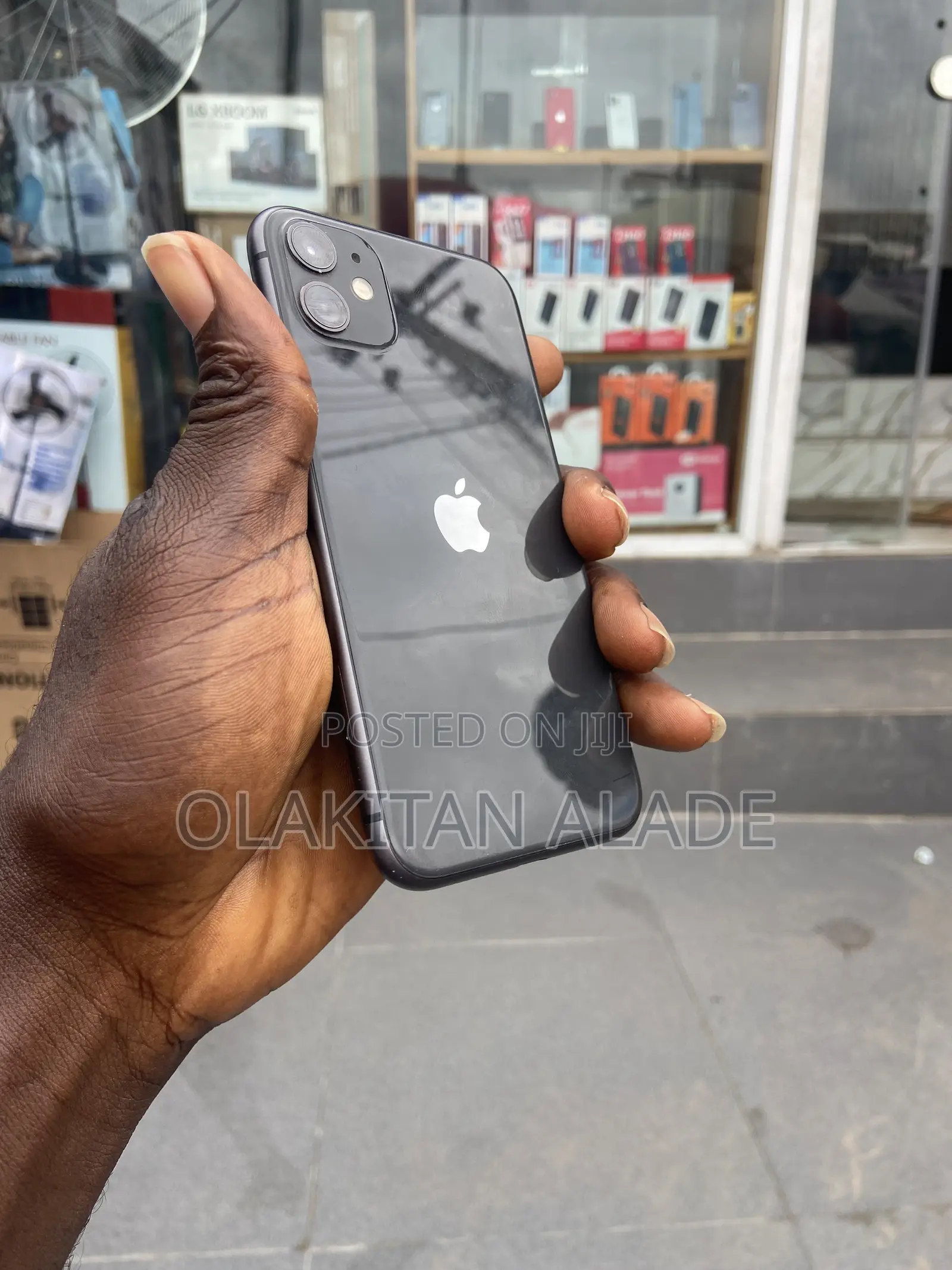 Apple iPhone 11 64 GB Black