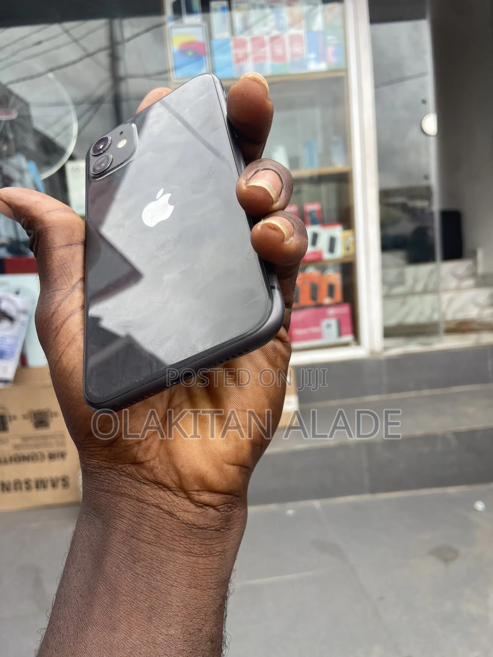 Apple iPhone 11 64 GB Black