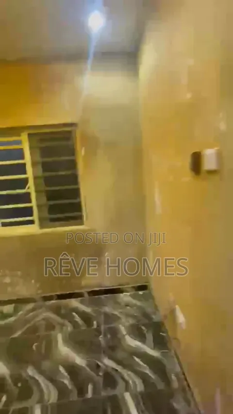 Studio Apartment in Akoka for rent