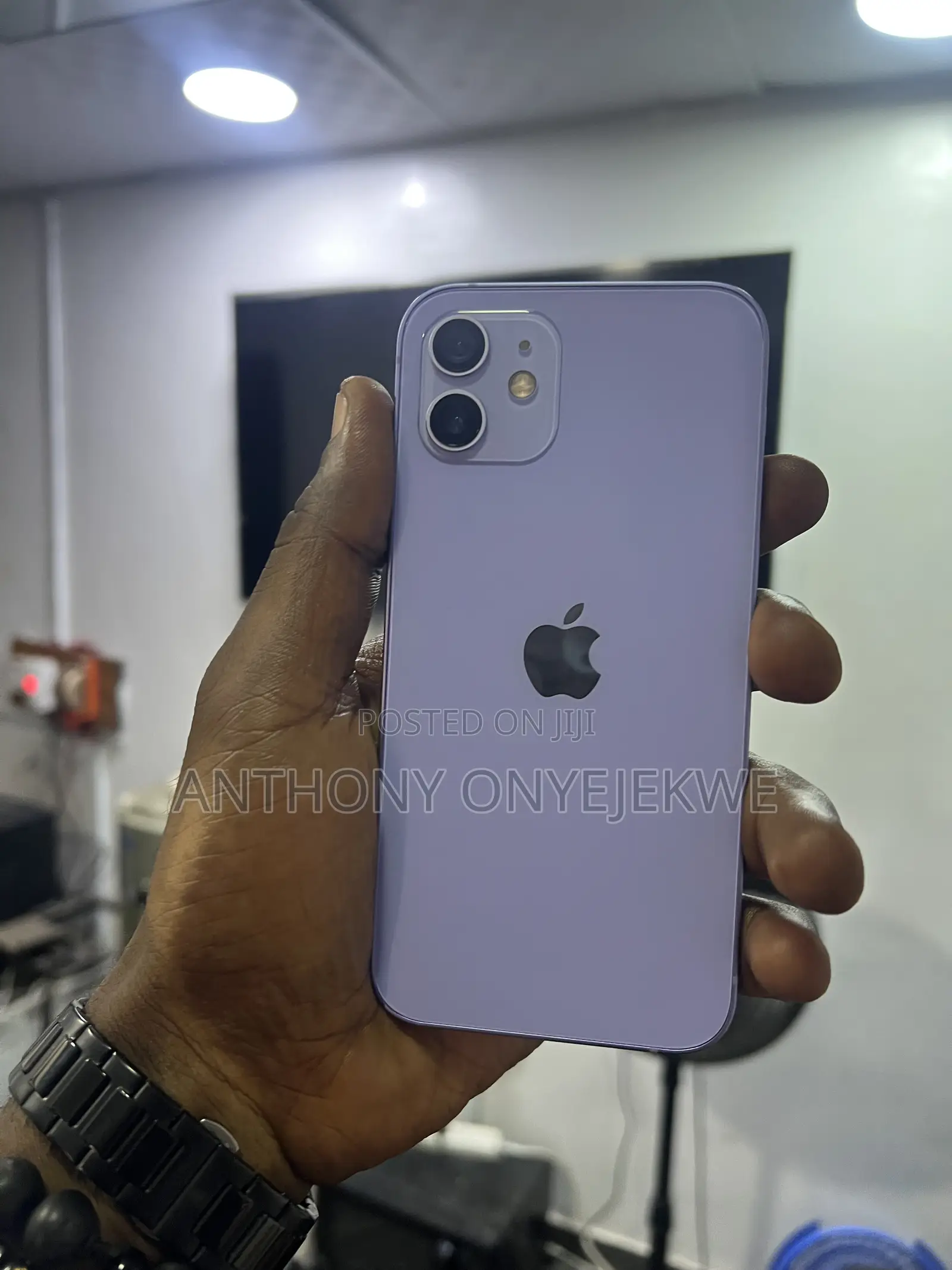 Apple iPhone 12 64 GB Purple