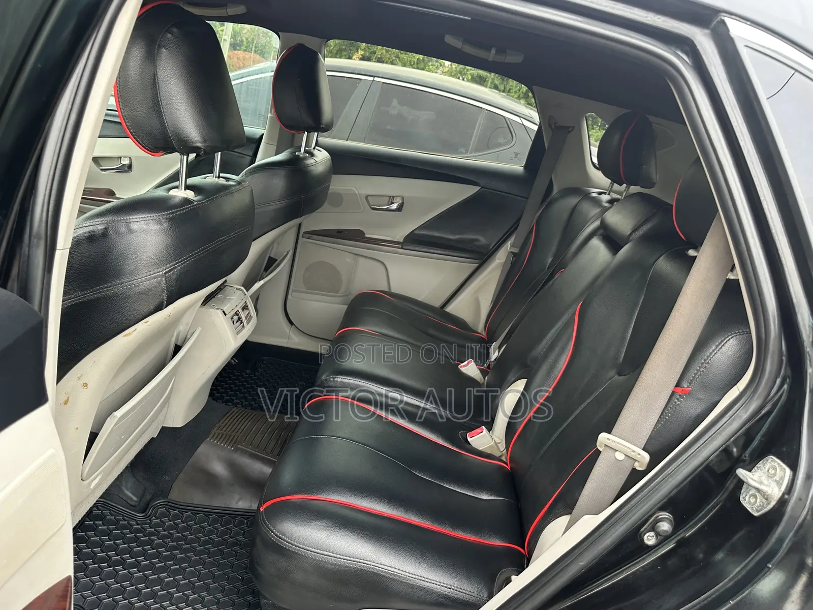 Toyota Venza 2011 Black