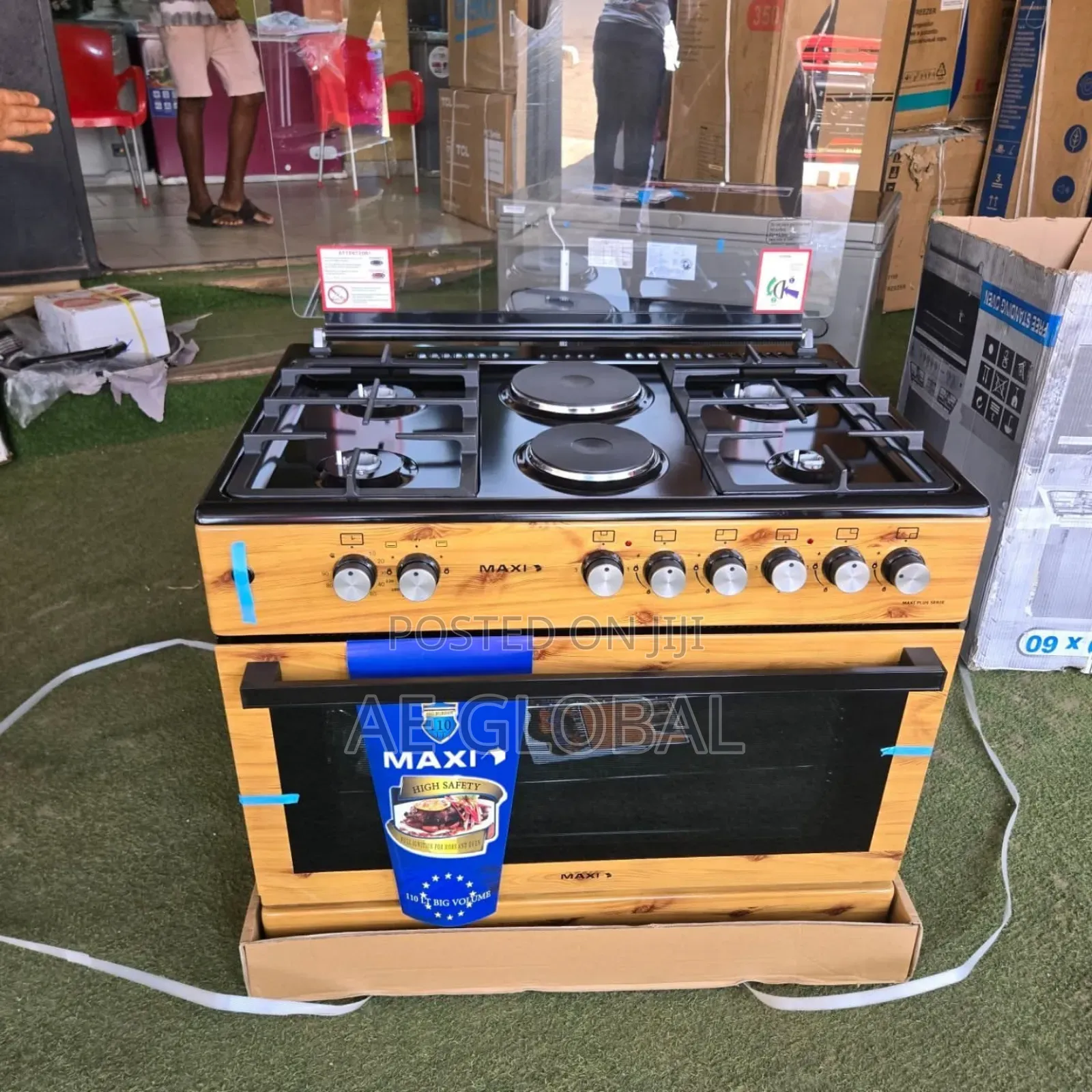 Maxi Standing Gas Cooker Model: 60*90 Wood 4 Burner 2 Electric