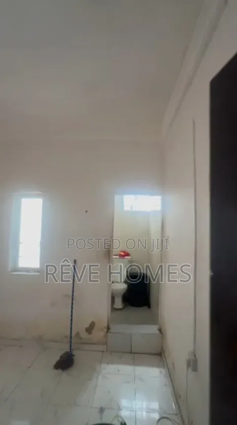 Studio Apartment in Shomolu for rent