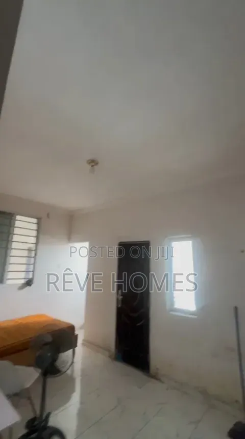 Studio Apartment in Shomolu for rent