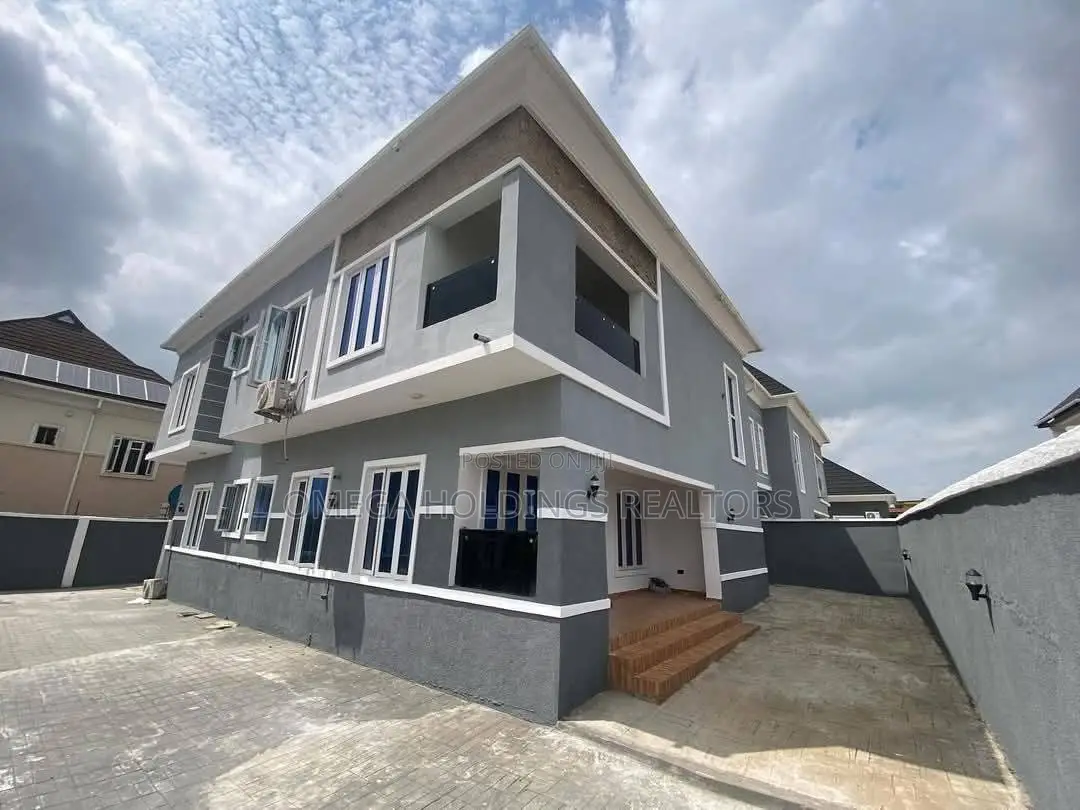 4bdrm Duplex in Alpha Grace Estate, Idishin for sale